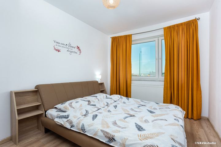 Apartament 2 · Coresi
